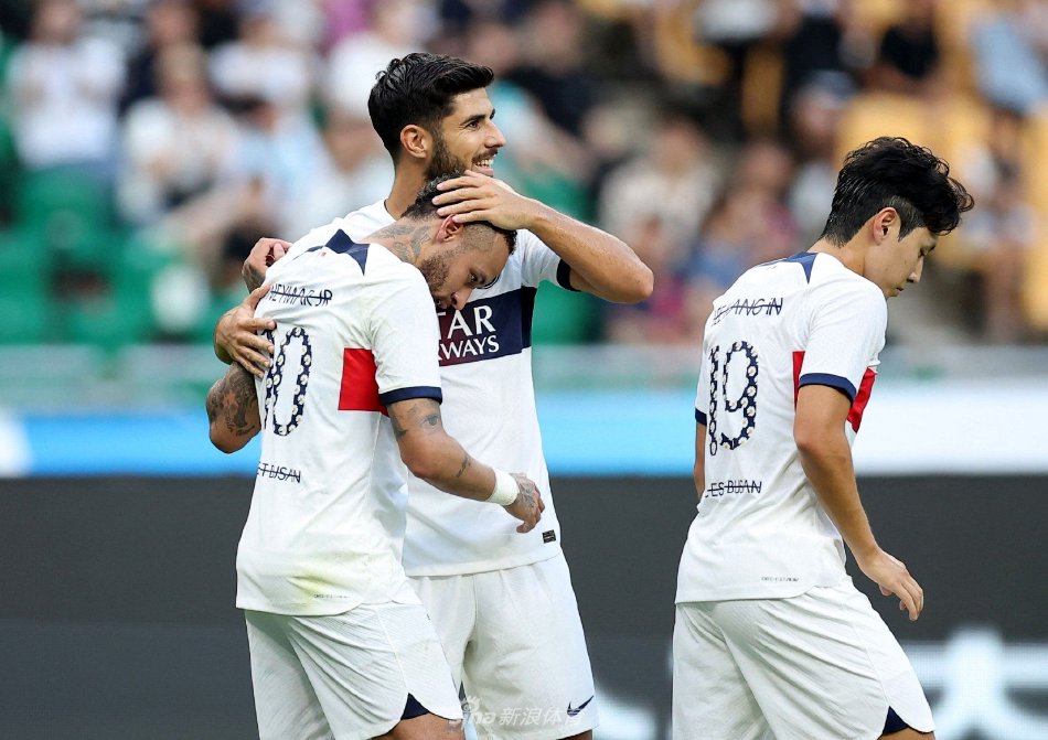 击型中场埃 击型中场埃