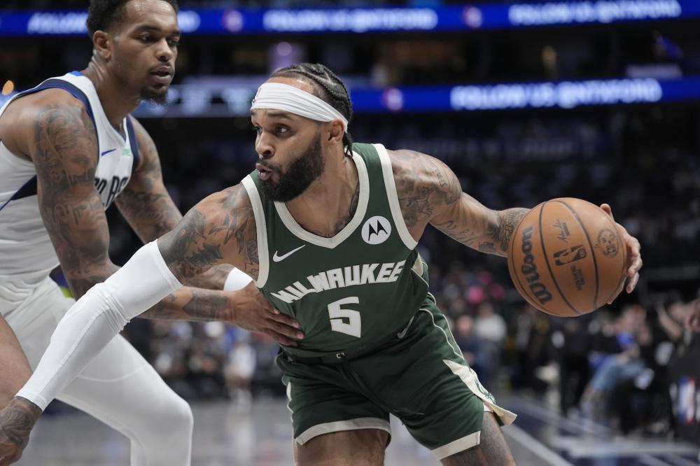 边后卫前压 边后卫前压